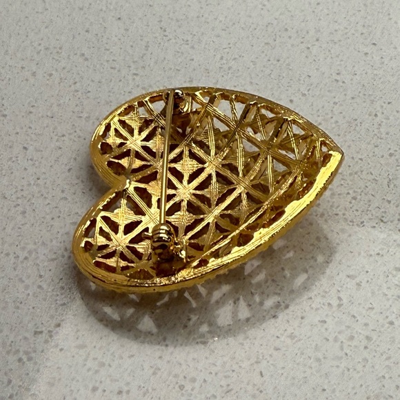 Vintage Gold Tone Heart Brooch with Rhinestones - Picture 5 of 9